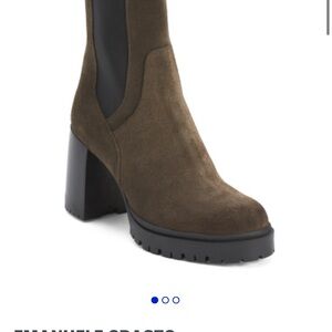 Chic Brown Suede Heeled Boots